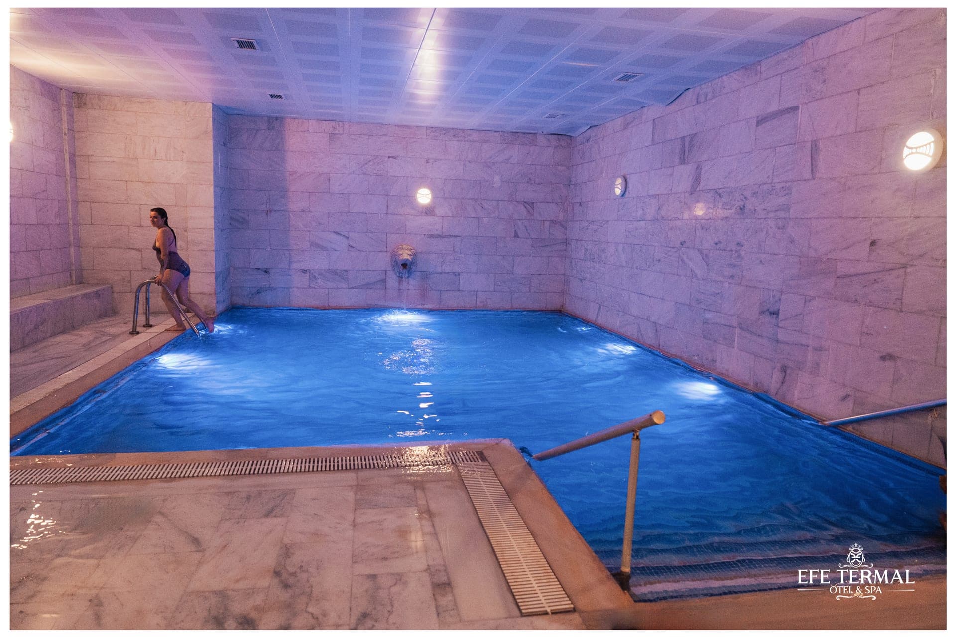 Efe Termal hamam ve iç termal havuz